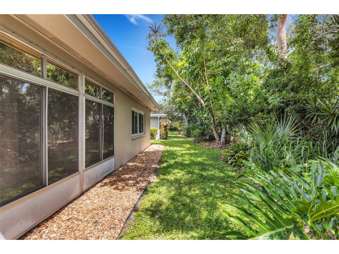 66 Strathmore Boulevard Sarasota FL 34233 A4663179 image7