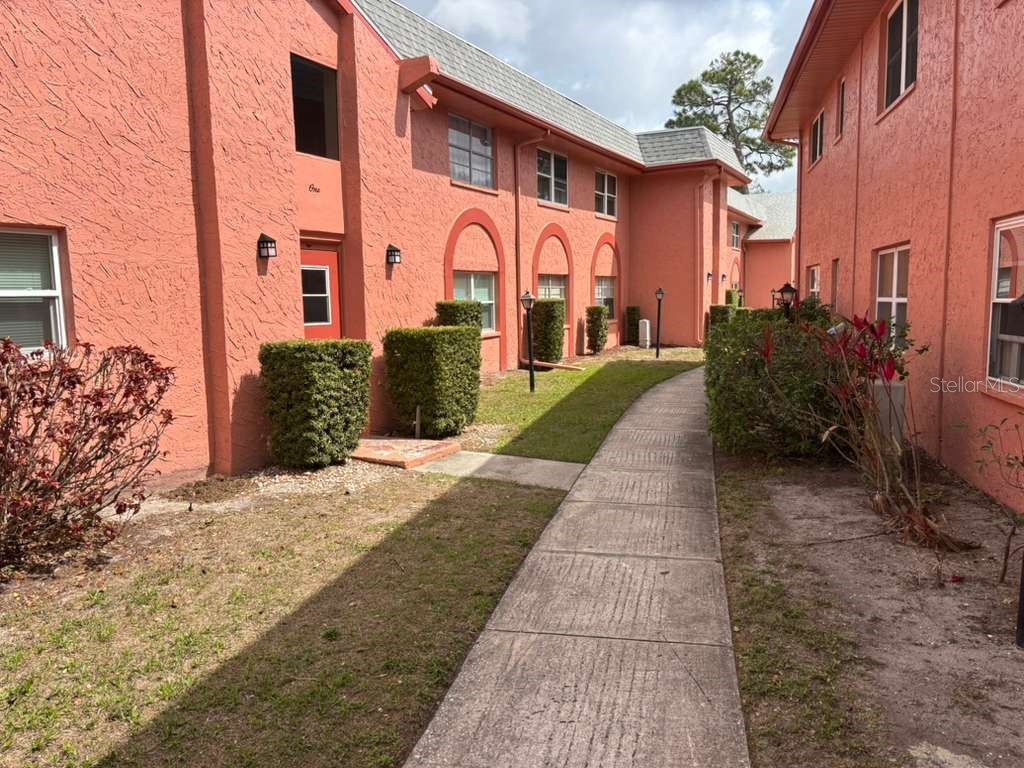 660 62nd Avenue N #1204 Saint Petersburg FL 33702 TB8494208 image1