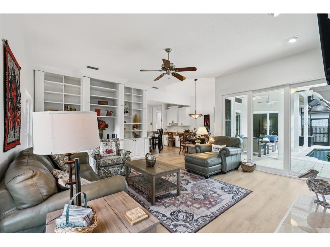 660 Bay Laurel Court NE Saint Petersburg FL 33703 - TAMPA BAY TB8425458 image17