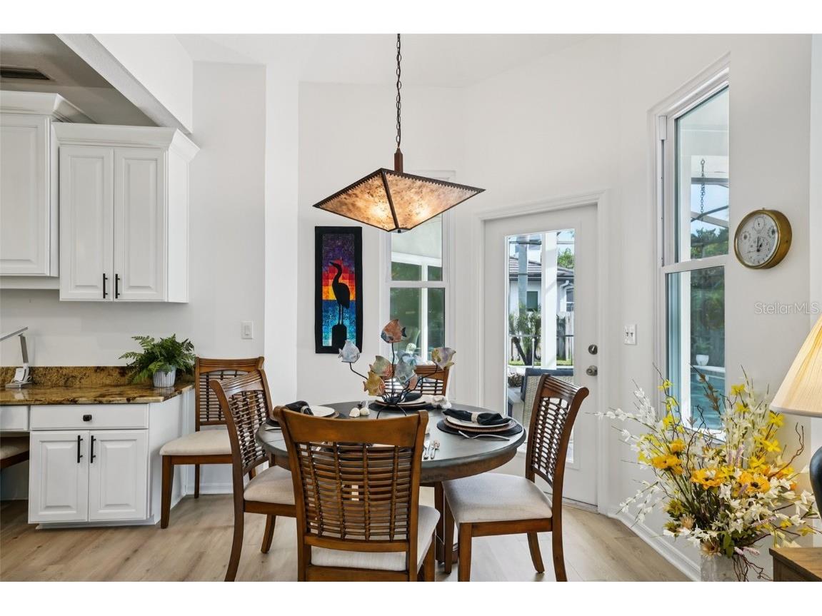 660 Bay Laurel Court NE Saint Petersburg FL 33703 - TAMPA BAY TB8425458 image27