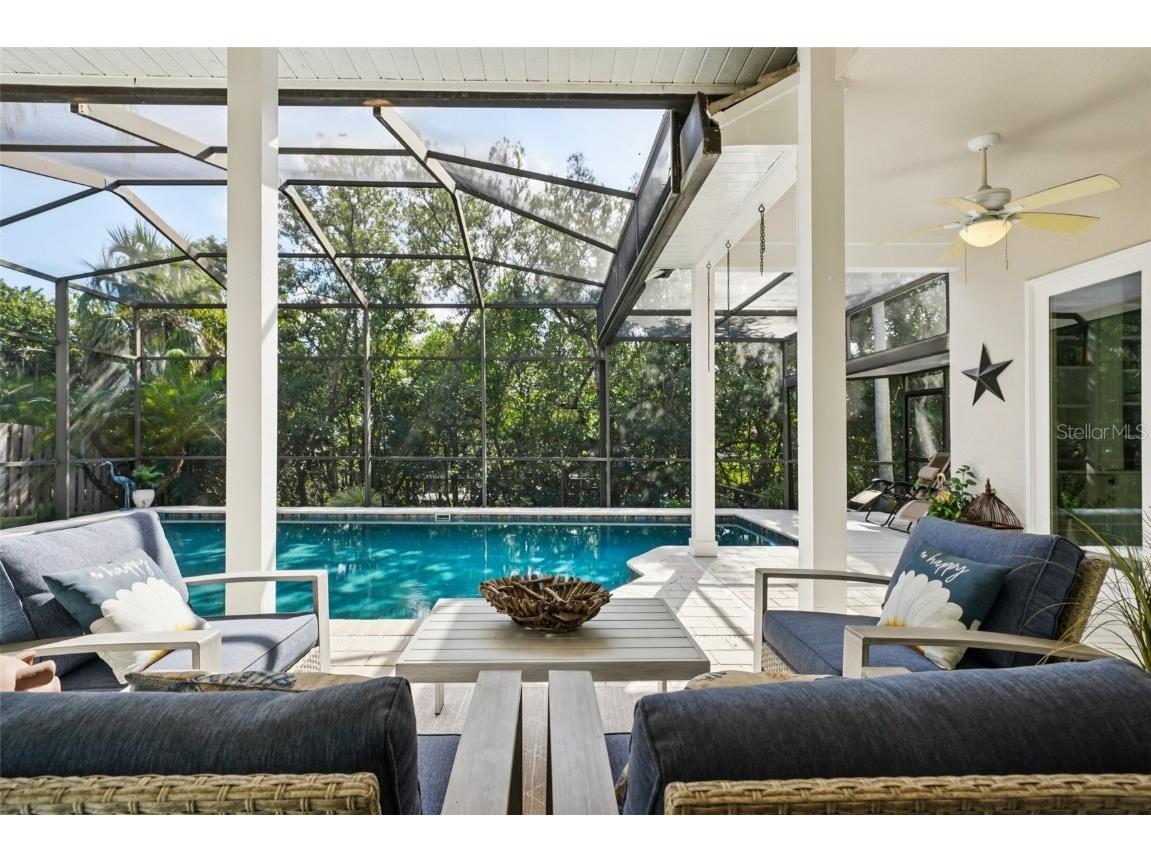 660 Bay Laurel Court NE Saint Petersburg FL 33703 - TAMPA BAY TB8425458 image43