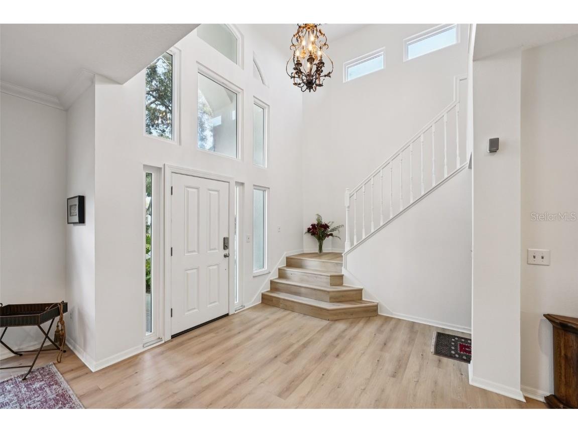 660 Bay Laurel Court NE Saint Petersburg FL 33703 - TAMPA BAY TB8425458 image7