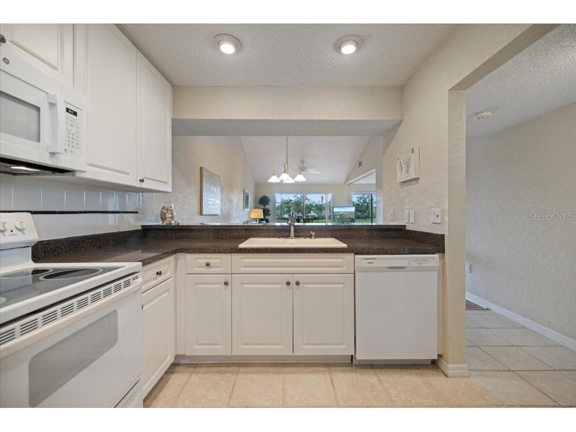 660 Bird Bay Drive W #69 Venice FL 34285 N6140266 image7