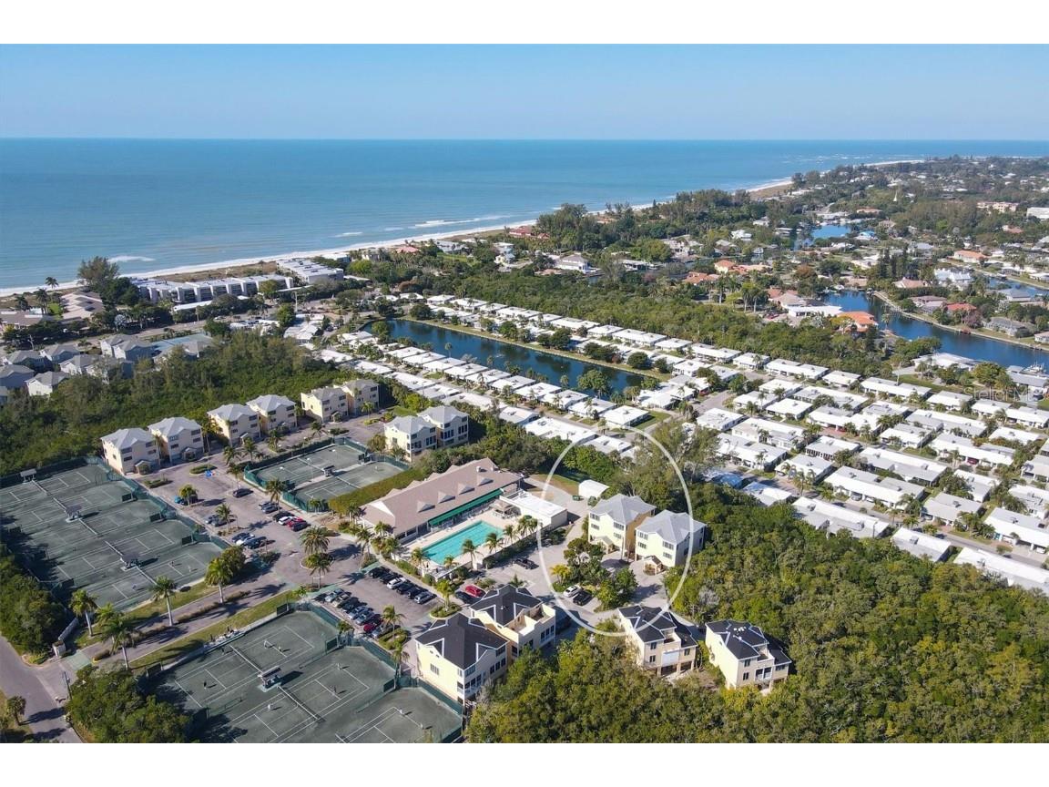 660 Cedars Court Longboat Key FL 34228 A4528660 image1