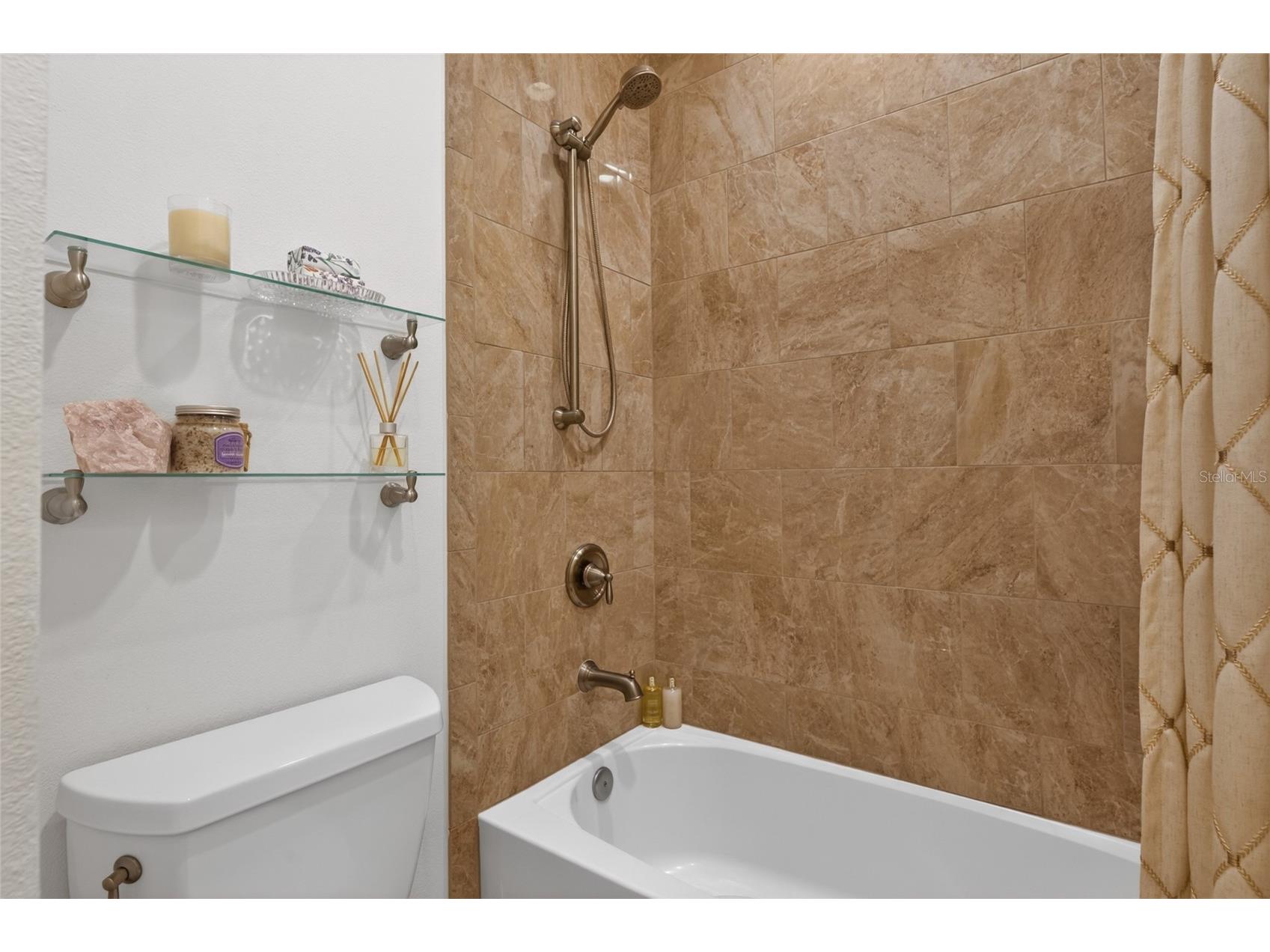 660 Chipper Drive Sun City Center FL 33573 TB8500999 image42