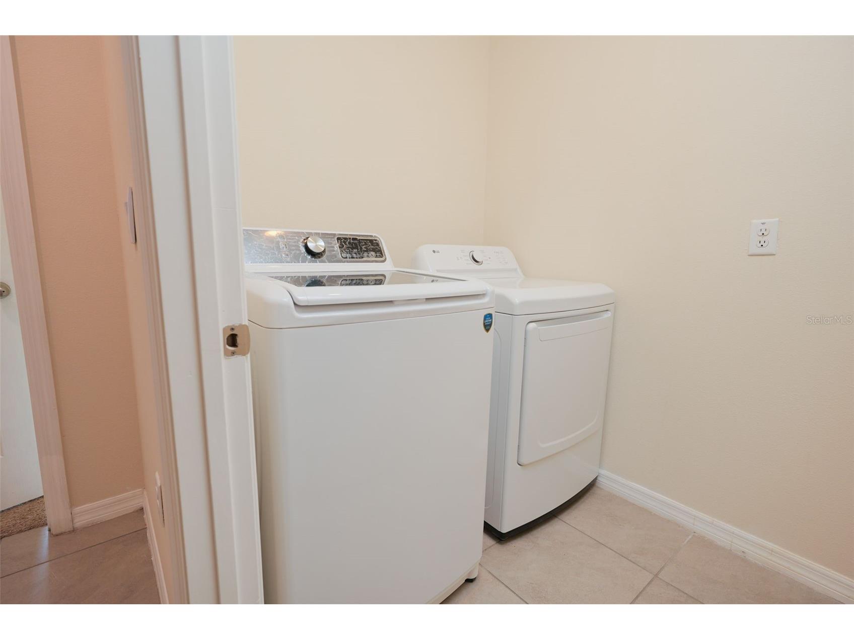 660 Cotulla Drive Kissimmee FL 34758 O6399590 image12
