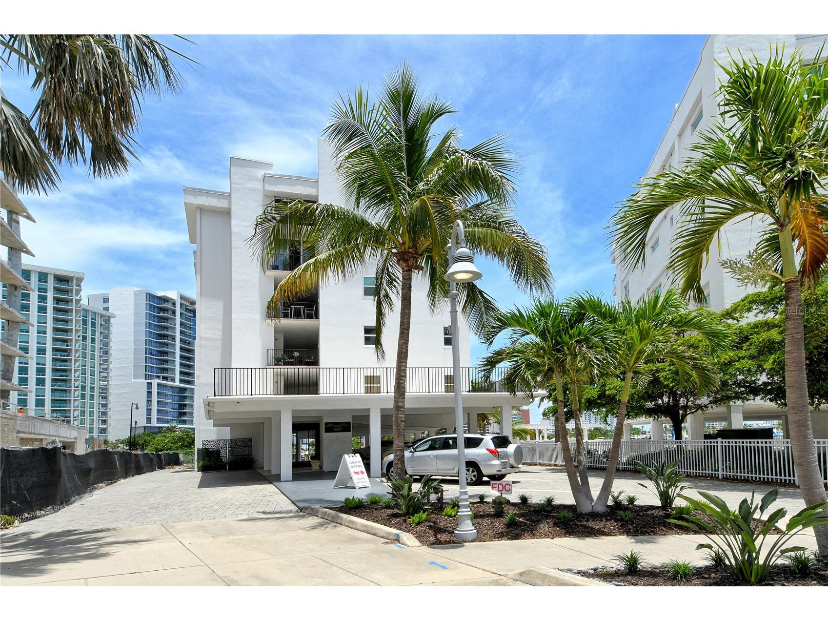 660 Golden Gate Point #32 Sarasota FL 34236 - SARASOTA BAY A4658549 image2