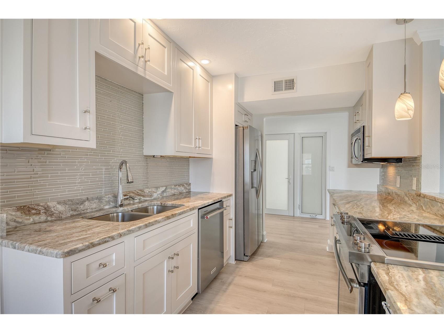 660 Golden Gate Point #32 Sarasota FL 34236 - SARASOTA BAY A4658549 image21