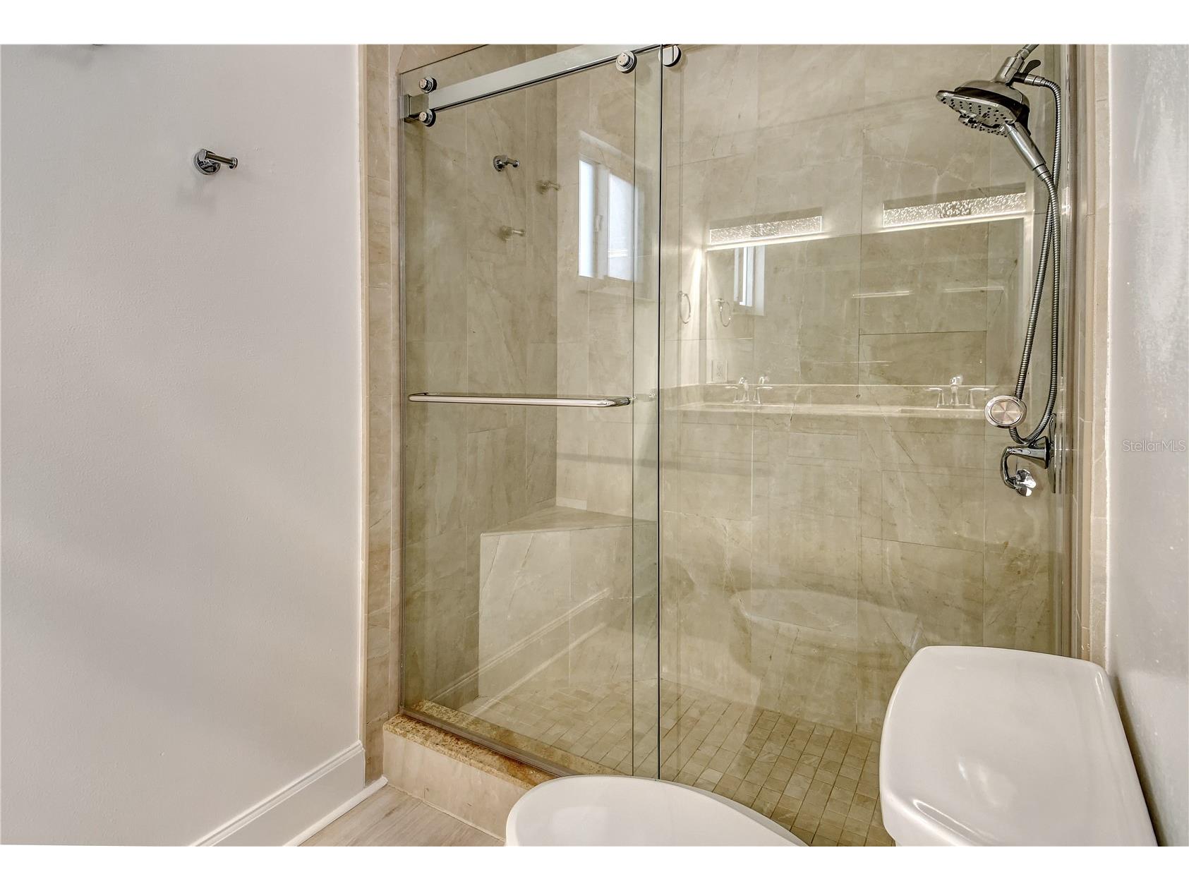 660 Golden Gate Point #32 Sarasota FL 34236 - SARASOTA BAY A4658549 image25