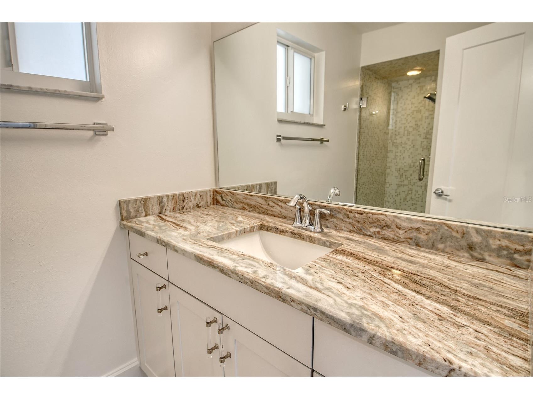 660 Golden Gate Point #32 Sarasota FL 34236 - SARASOTA BAY A4658549 image29