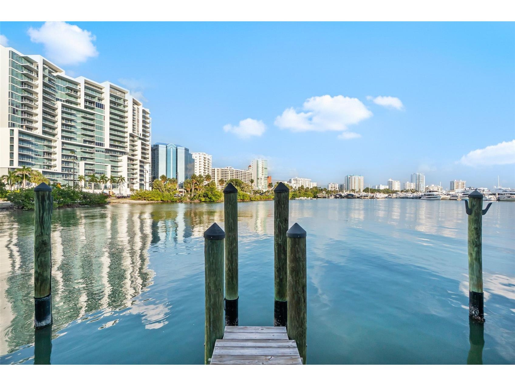 660 Golden Gate Point #61 Sarasota FL 34236 - SARASOTA BAY A4677999 image8