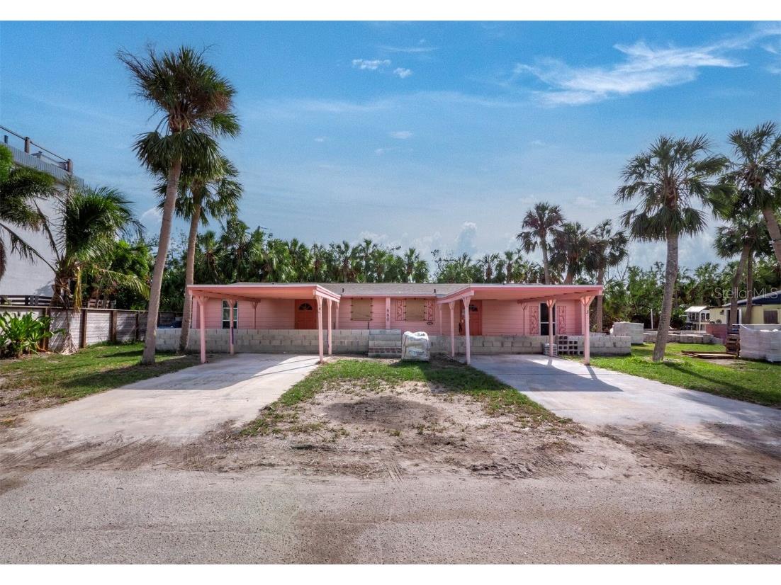 660 Gulf Bay Road Longboat Key FL 34228 A4633787 image2