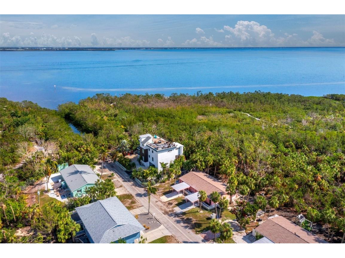 660 Gulf Bay Road Longboat Key FL 34228 A4633787 image4