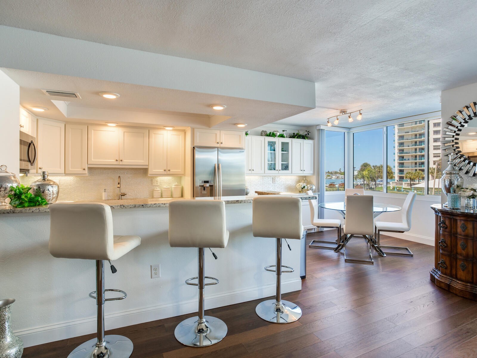 660 Island Way #202 Clearwater Beach FL 33767 - MANDALAY CHANNEL TB8488372 image5