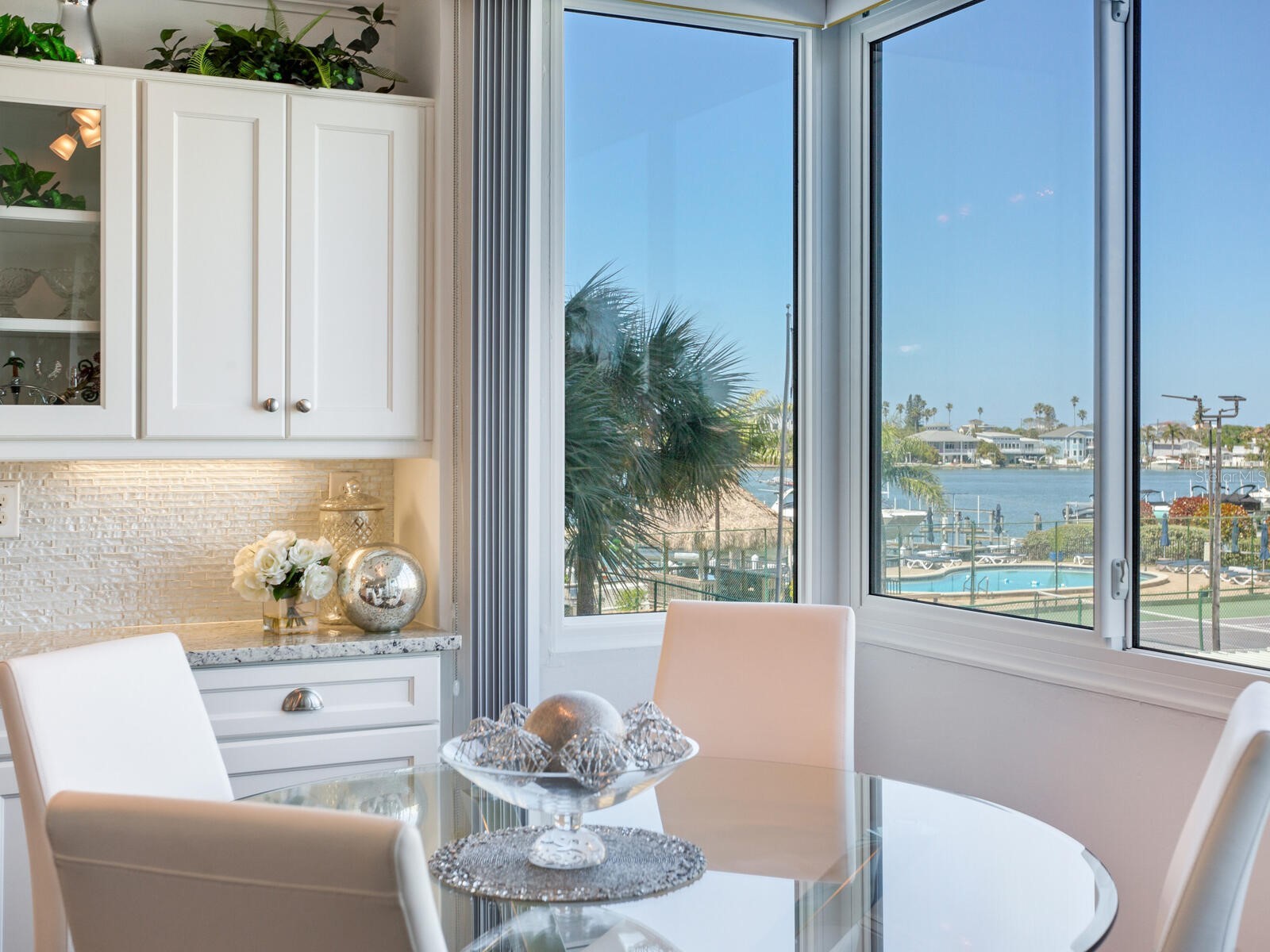 660 Island Way #202 Clearwater Beach FL 33767 - MANDALAY CHANNEL TB8488372 image6