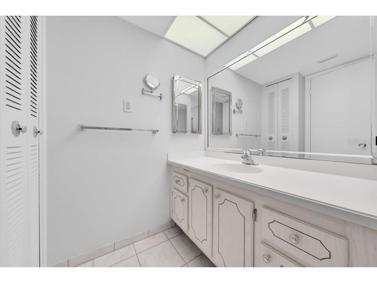 660 Island Way #301 Clearwater Beach FL 33767 TB8512876 image20