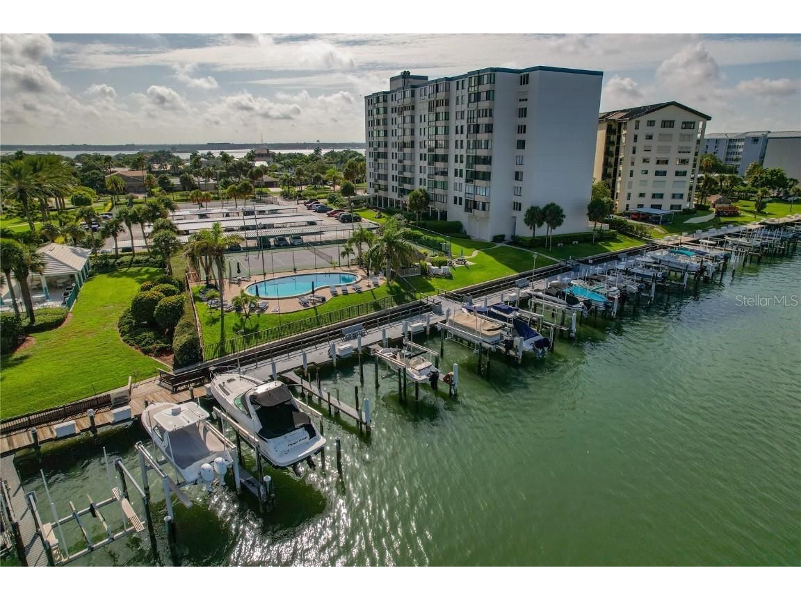 660 Island Way #301 Clearwater Beach FL 33767 U8251322 image1