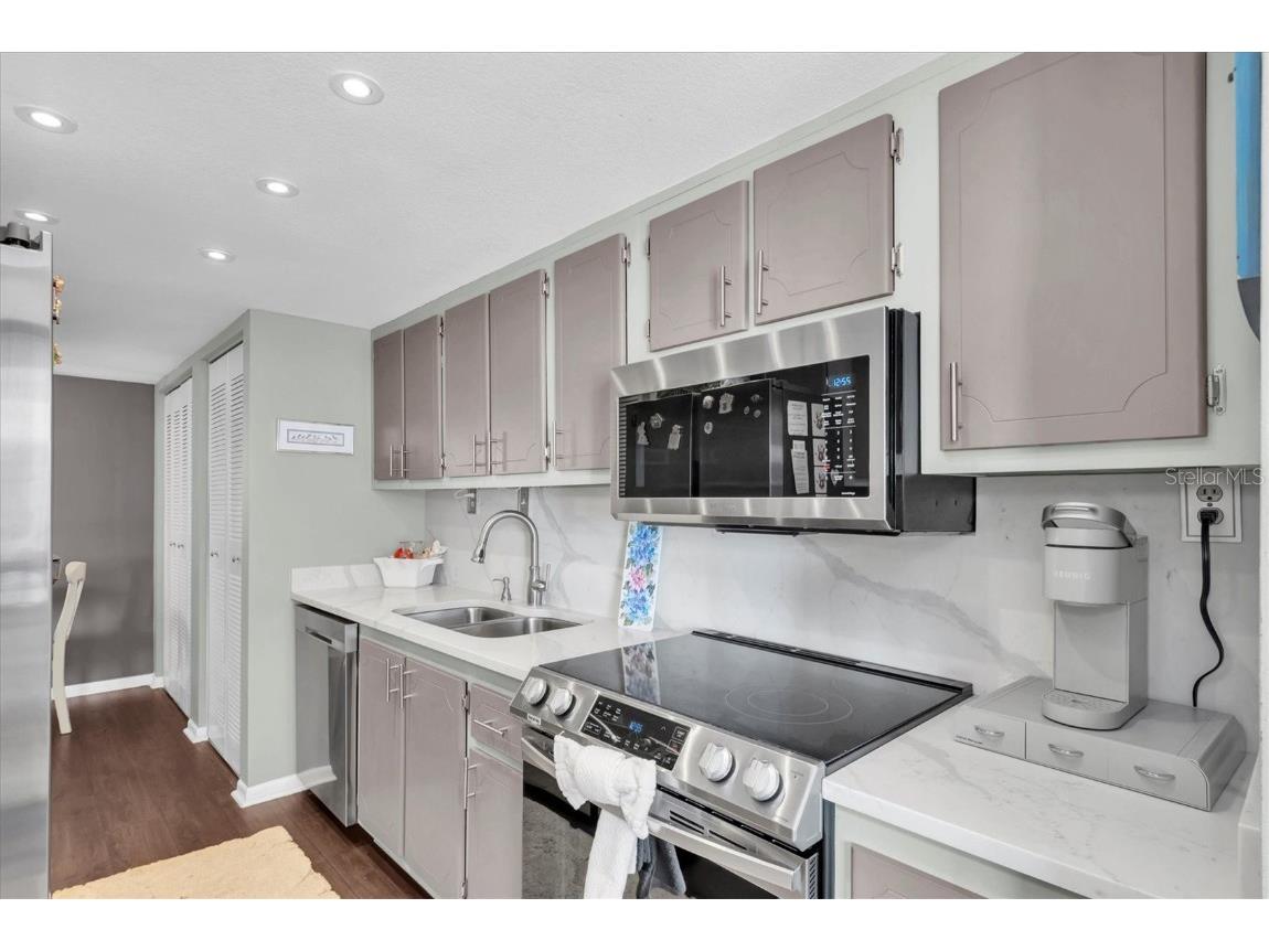 660 Island Way #506 Clearwater Beach FL 33767 - MANDALAY CHANNEL TB8451583 image14