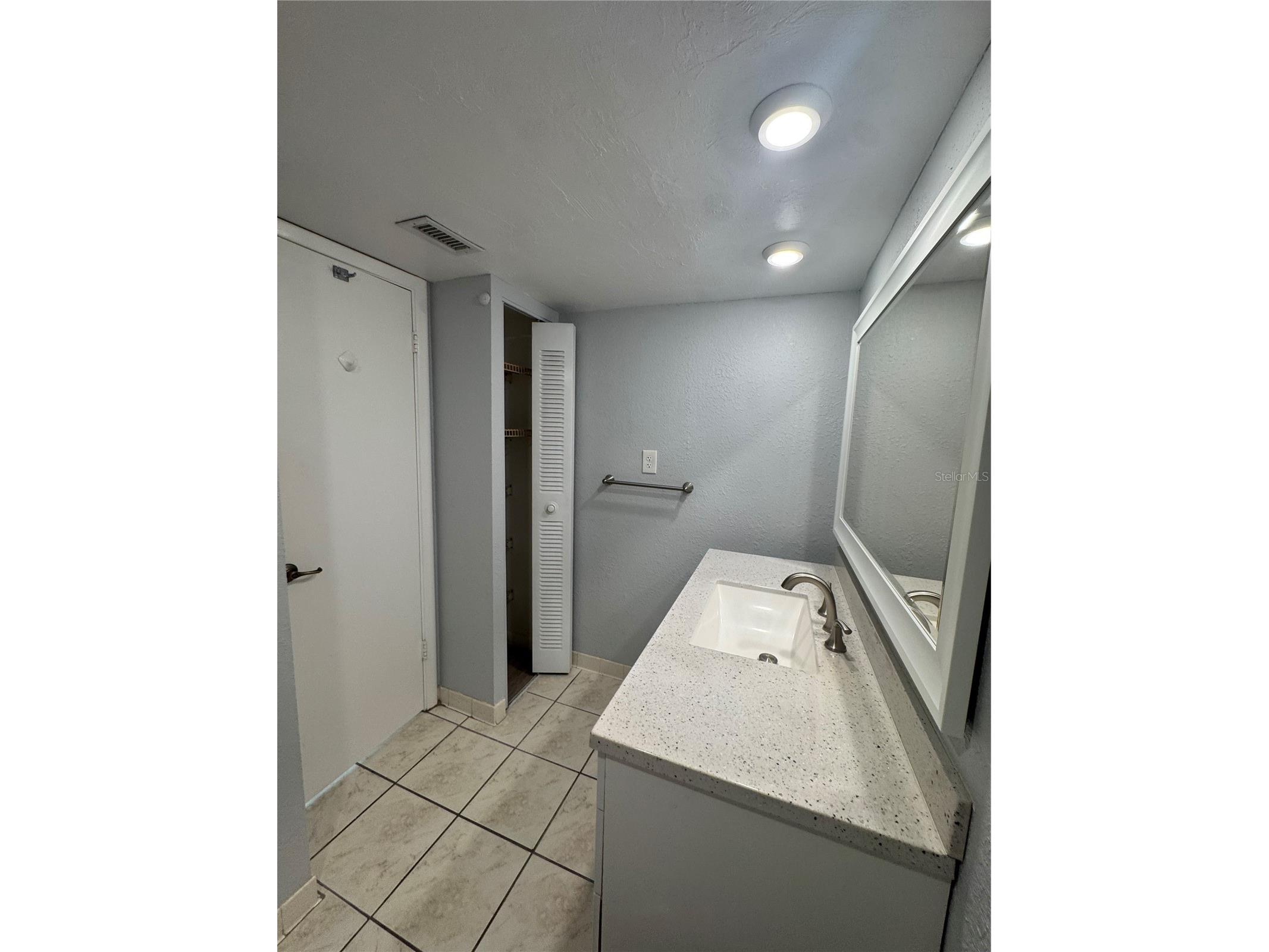 660 Island Way #607 Clearwater FL 33767 TB8460562 image25