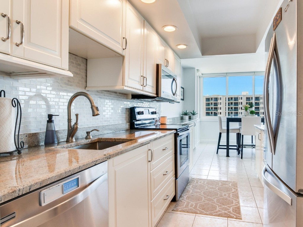 660 Island Way #703 Clearwater Beach FL 33767 TB8406202 image19