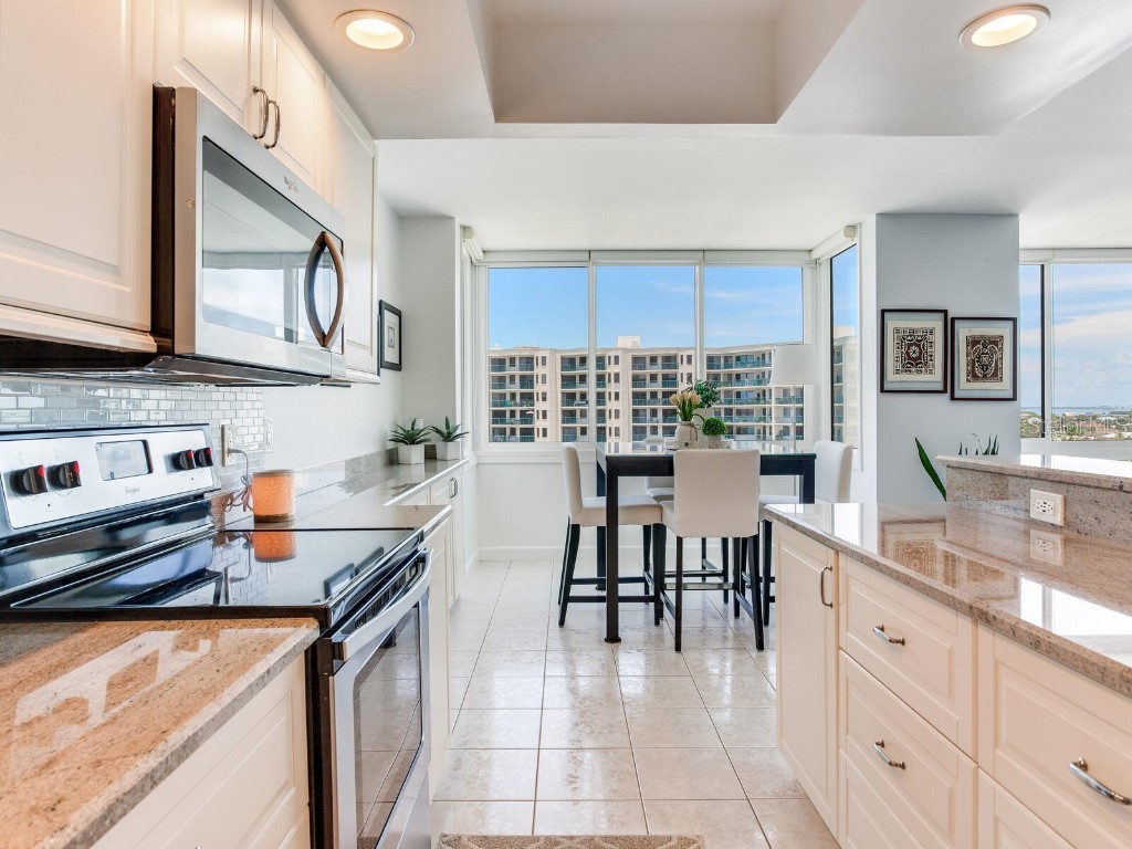 660 Island Way #703 Clearwater Beach FL 33767 TB8406202 image20