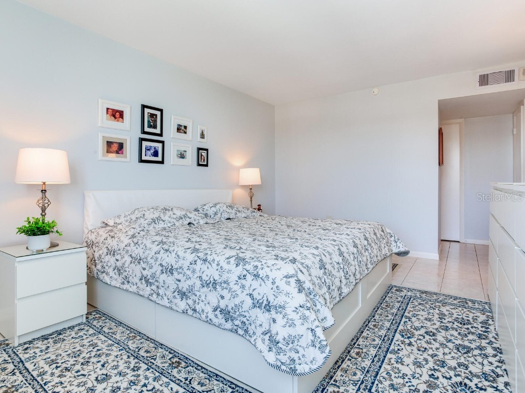 660 Island Way #703 Clearwater Beach FL 33767 TB8406202 image42