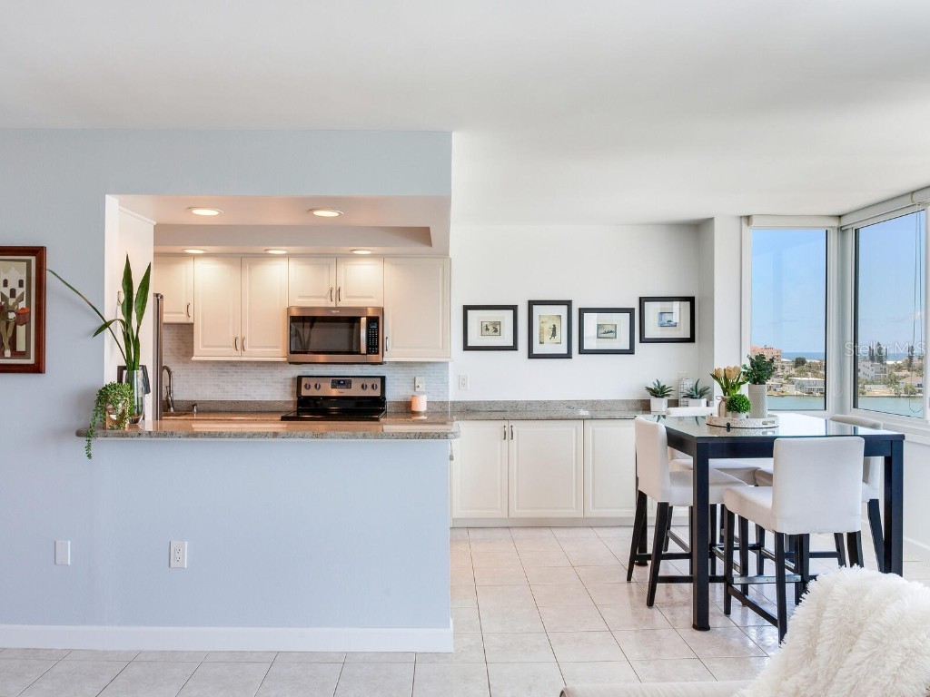 660 Island Way #703 Clearwater Beach FL 33767 TB8406202 image7