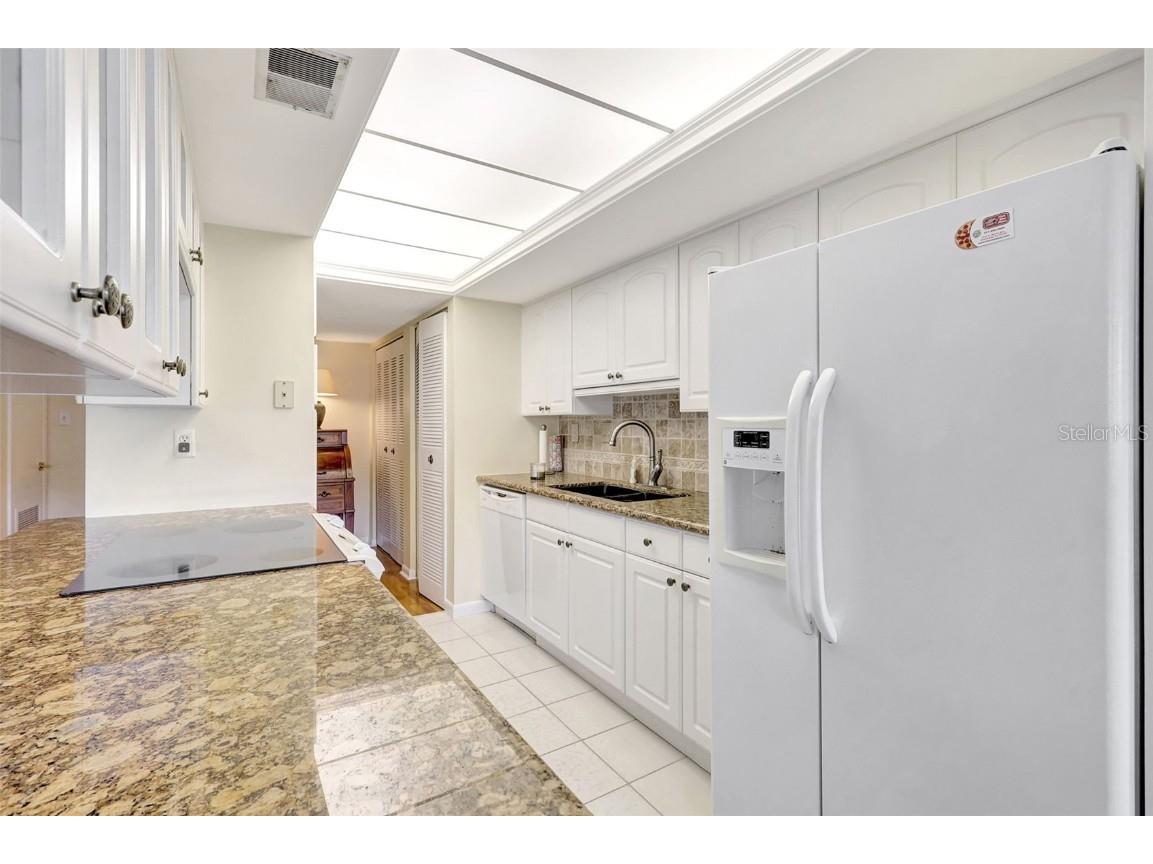 660 Island Way #708 Clearwater Beach FL 33767 - MANDALAY CHANNEL TB8415708 image14