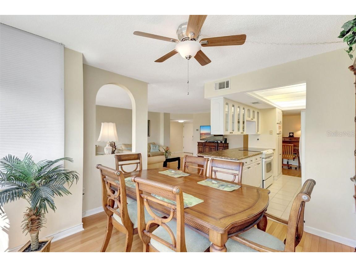 660 Island Way #708 Clearwater Beach FL 33767 - MANDALAY CHANNEL TB8415708 image18