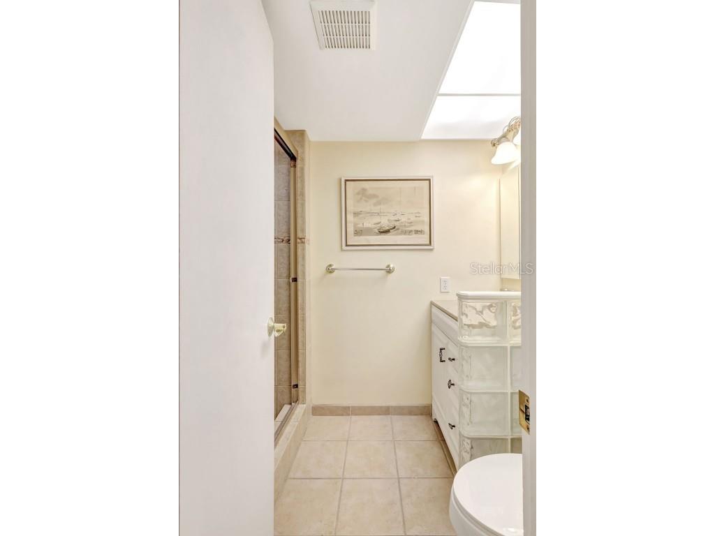 660 Island Way #708 Clearwater Beach FL 33767 - MANDALAY CHANNEL TB8415708 image29