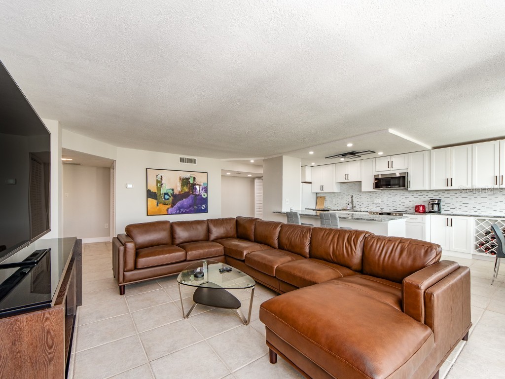660 Island Way #901 Clearwater Beach FL 33767 TB8418596 image4