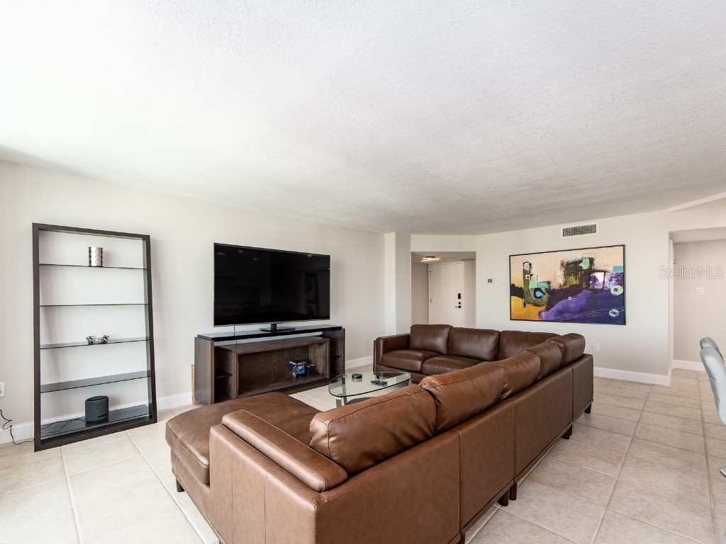 660 Island Way #901 Clearwater Beach FL 33767 TB8418596 image5