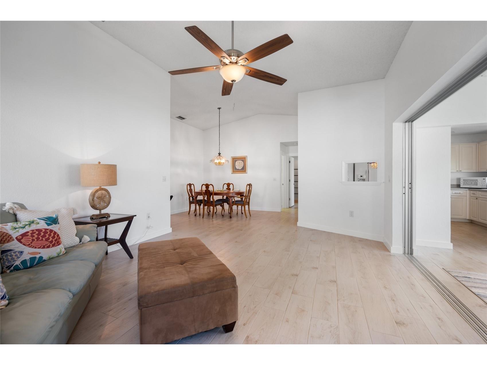 660 Linden Drive Englewood FL 34223 D6145865 image9