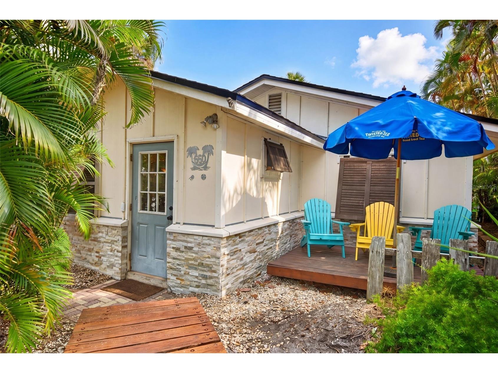 660 Linley Street Longboat Key FL 34228 A4697248 image1