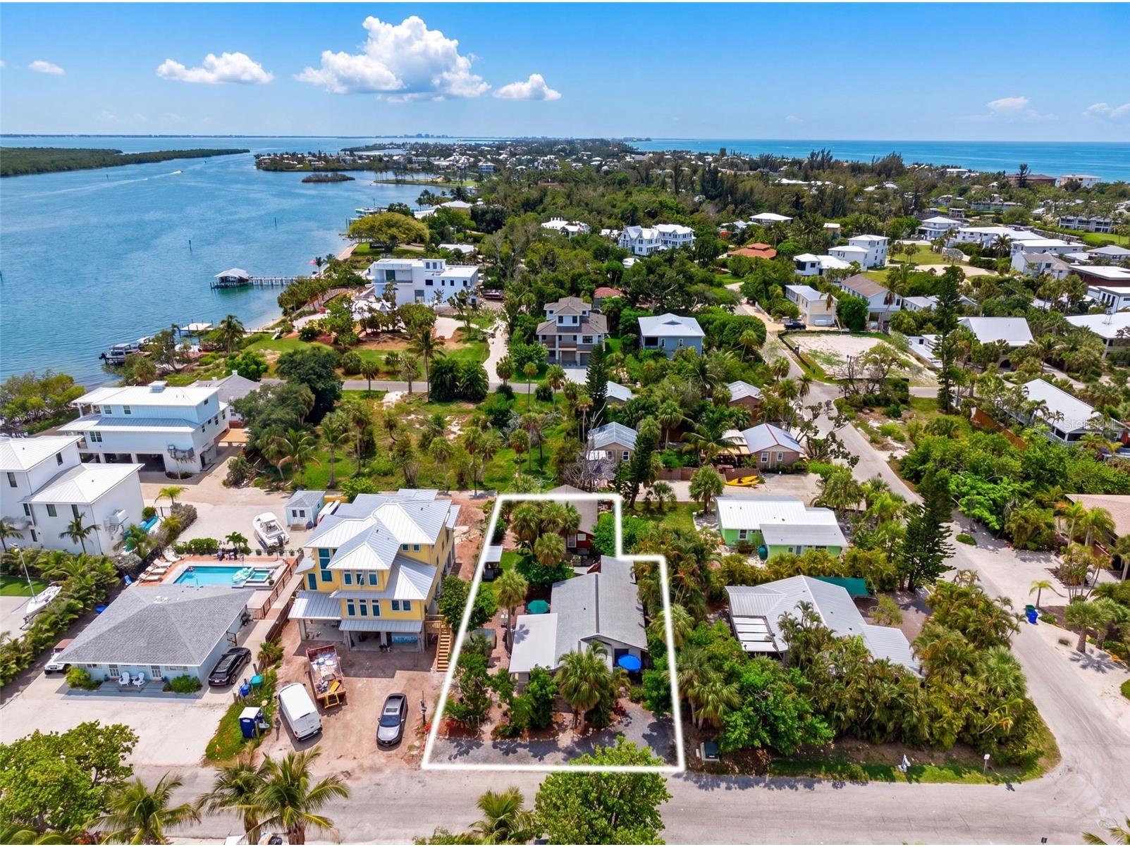 660 Linley Street Longboat Key FL 34228 A4697248 image2