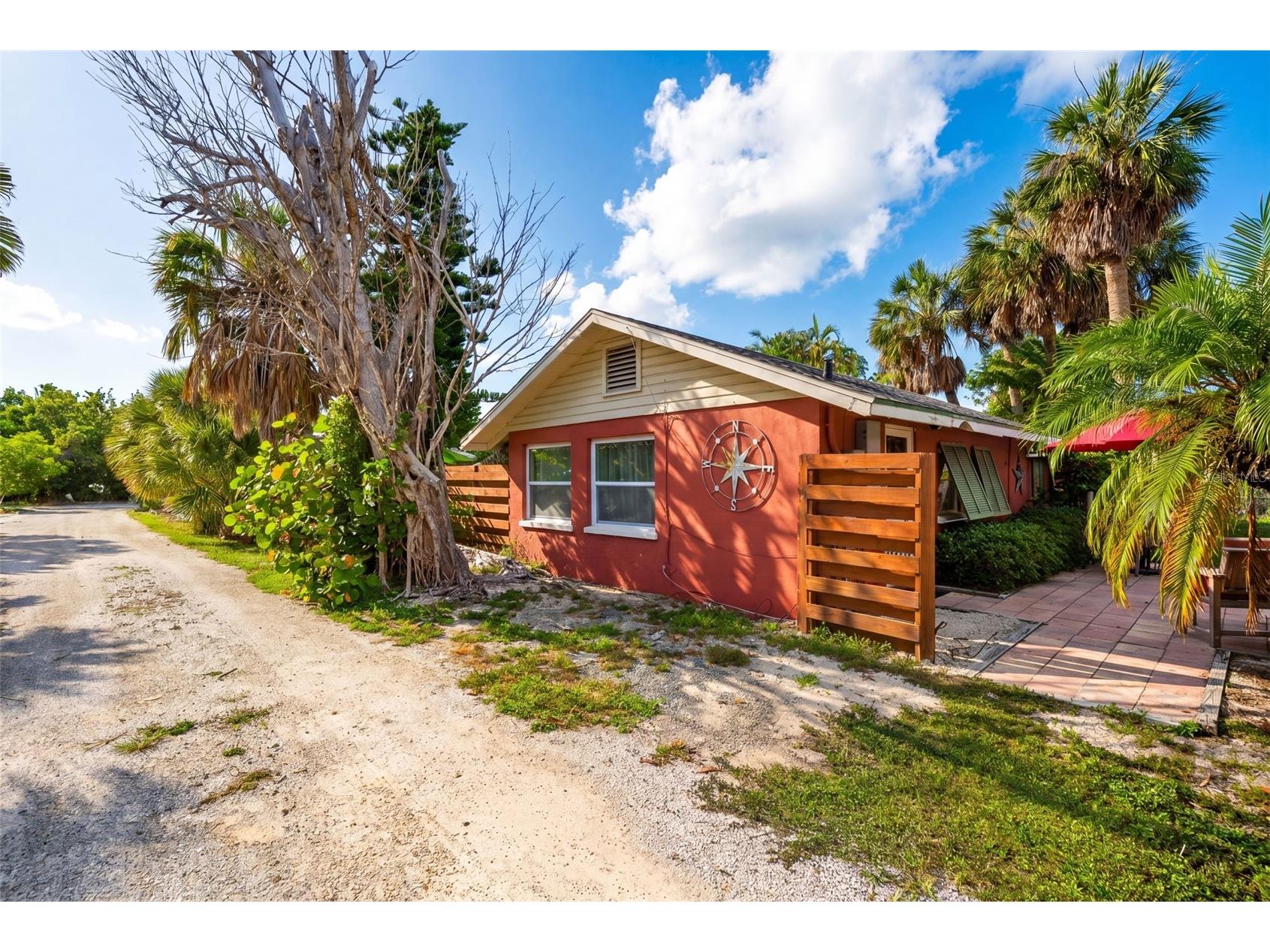 660 Linley Street Longboat Key FL 34228 A4697248 image35