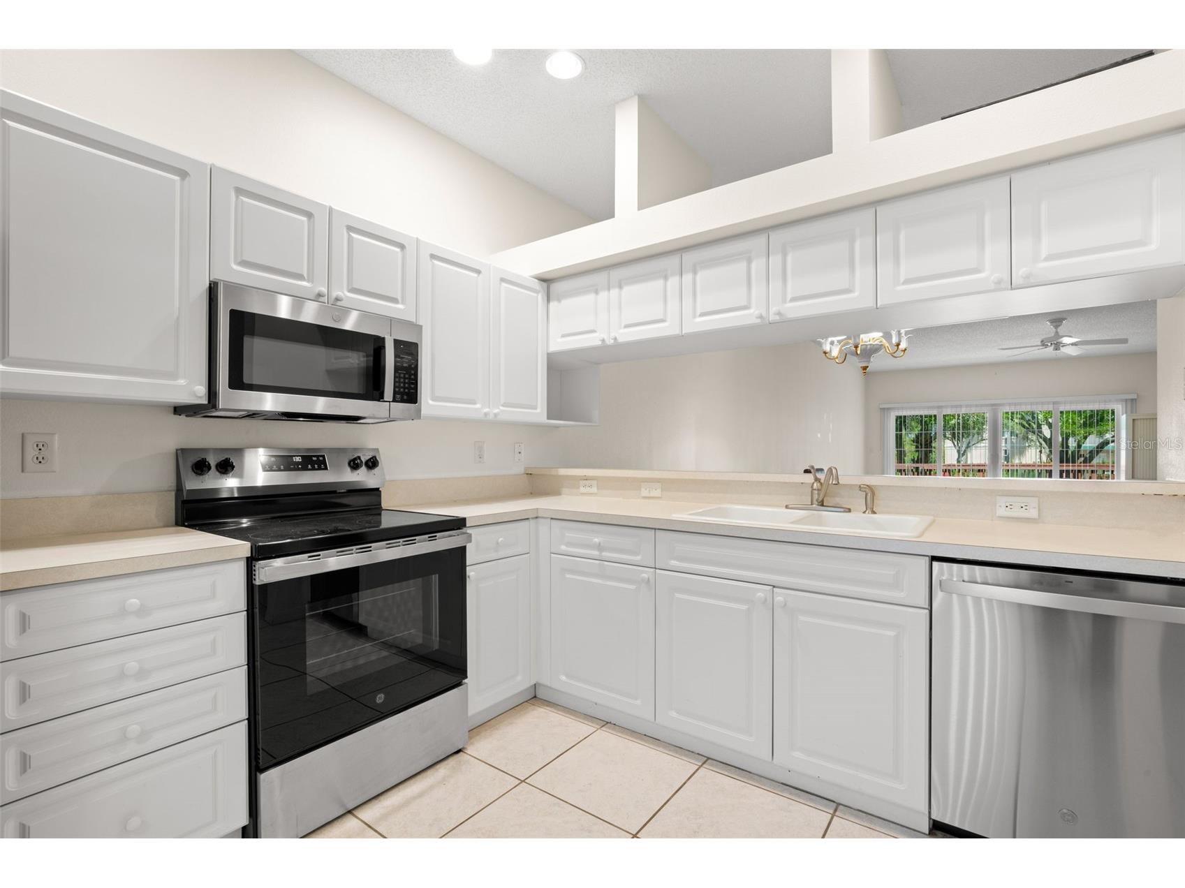 6600 100th Way N #24B Saint Petersburg FL 33708 TB8491609 image5