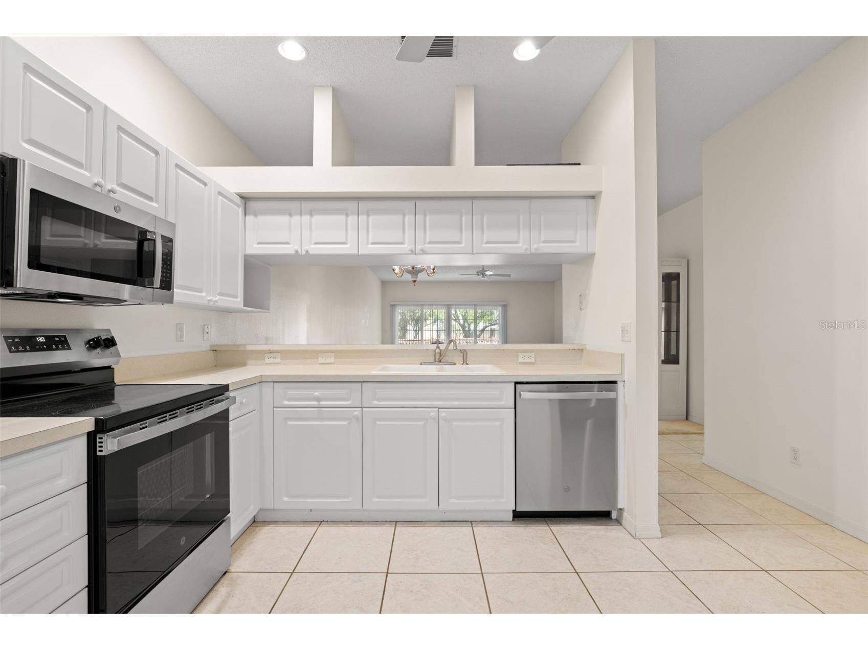 6600 100th Way N #24B Saint Petersburg FL 33708 TB8491609 image8