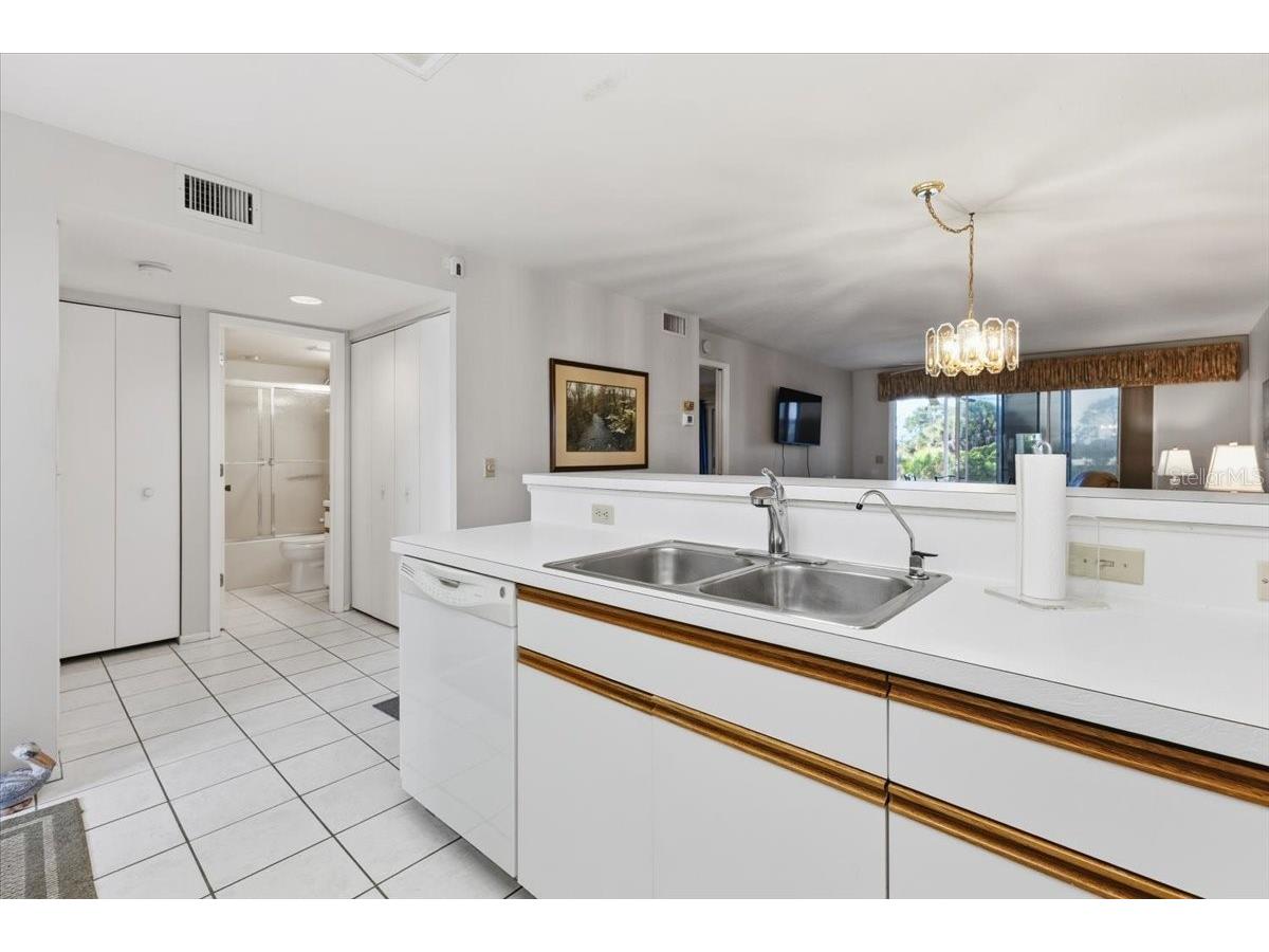 6600 Gasparilla Pines Boulevard #107 Englewood FL 34224 D6146940 image10