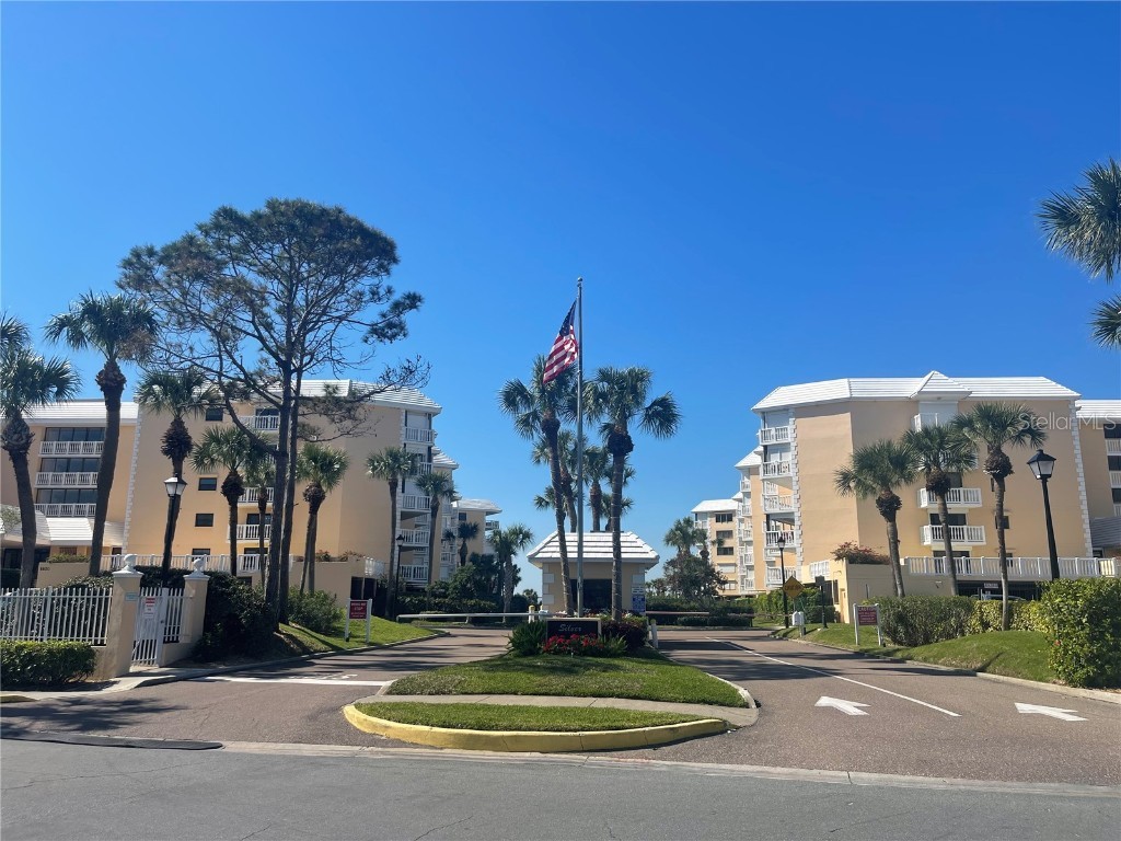 6600 Sunset Way #402 Saint Pete Beach FL 33706 U8231959 image1