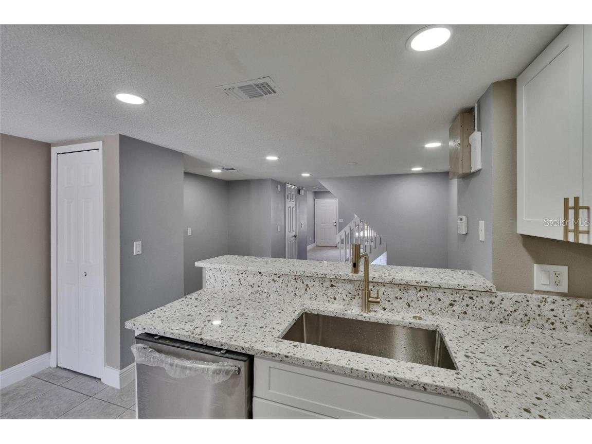 6601 121st Avenue #I Largo FL 33773 TB8398782 image12