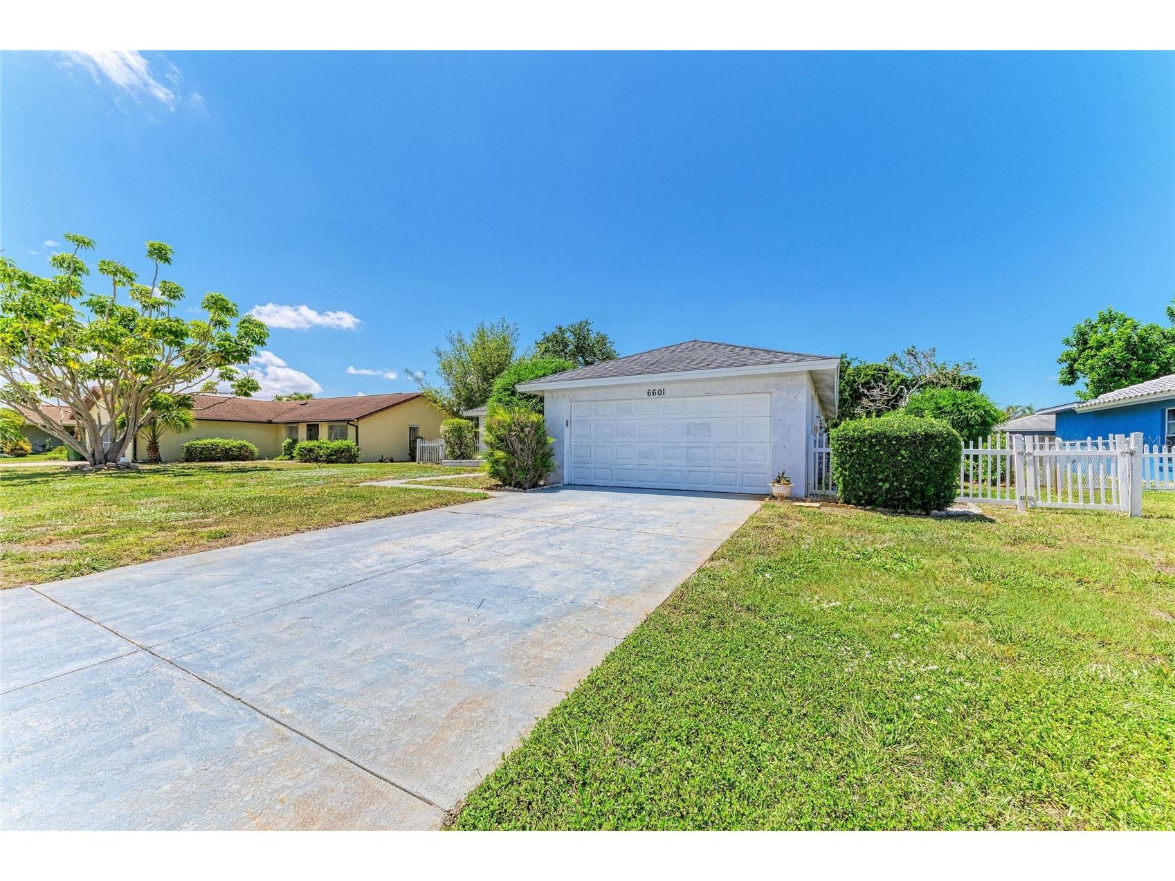 6601 13th Bradenton FL 34209 A4698227 image2