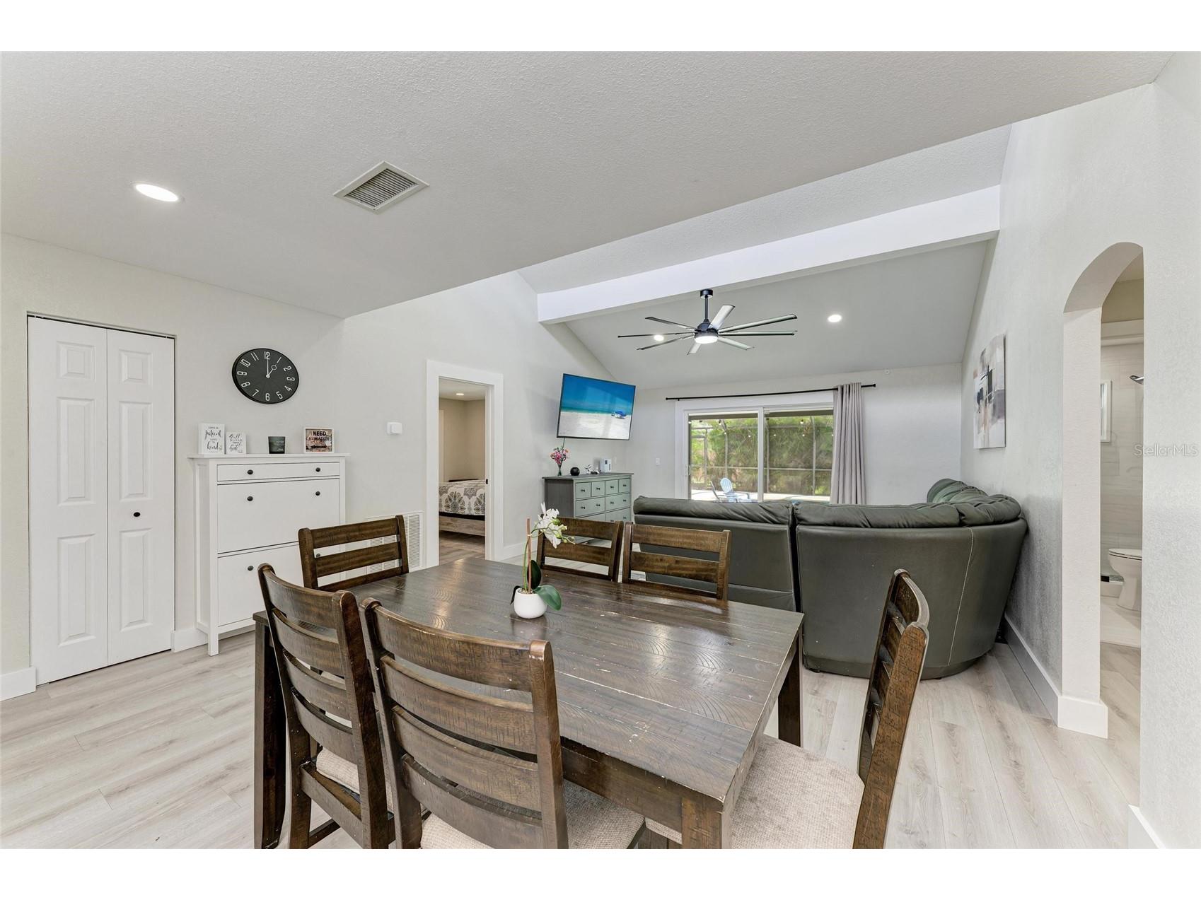 6601 Mauna Loa Boulevard Sarasota FL 34241 A4668351 image12