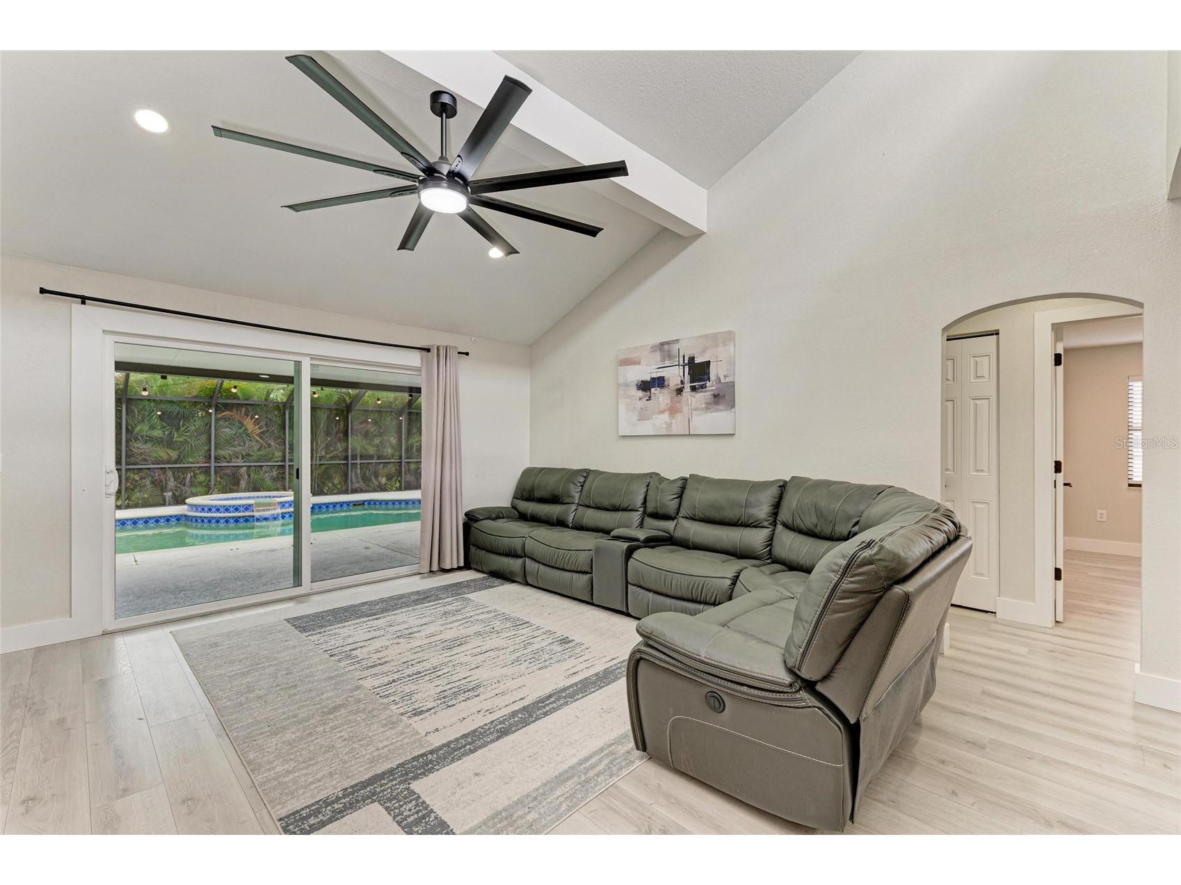 6601 Mauna Loa Boulevard Sarasota FL 34241 A4668351 image22