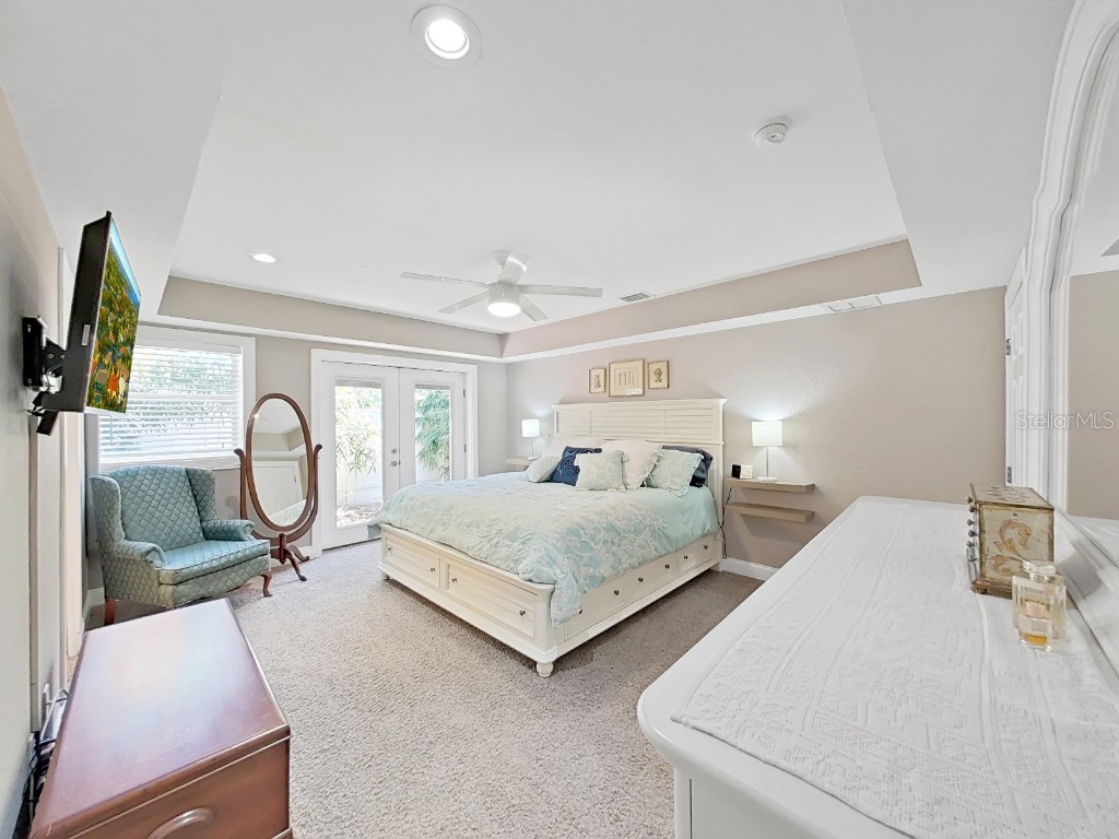 6601 Renaldo Way S Saint Petersburg FL 33707 TB8439305 image13