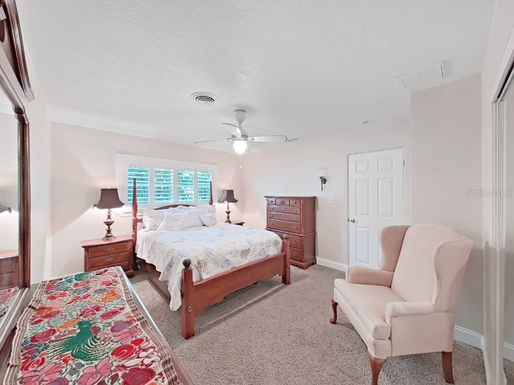 6601 Renaldo Way S Saint Petersburg FL 33707 TB8439305 image19