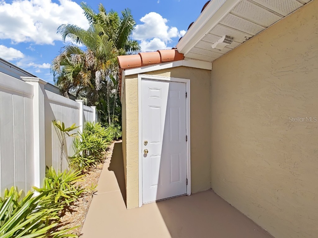 6601 Renaldo Way S Saint Petersburg FL 33707 TB8439305 image30