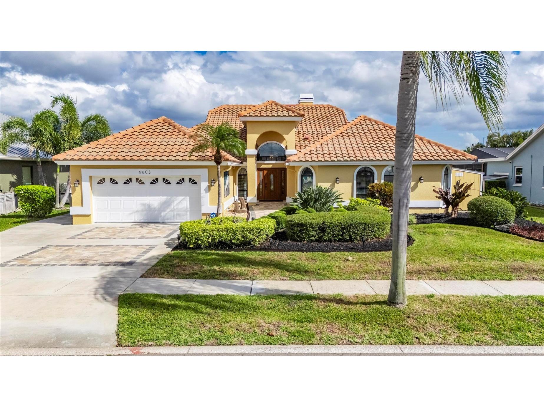 6603 Blackfin Way Apollo Beach FL 33572 - DOLPHIN COVE TO TAMPA BAY TB8495169 image1