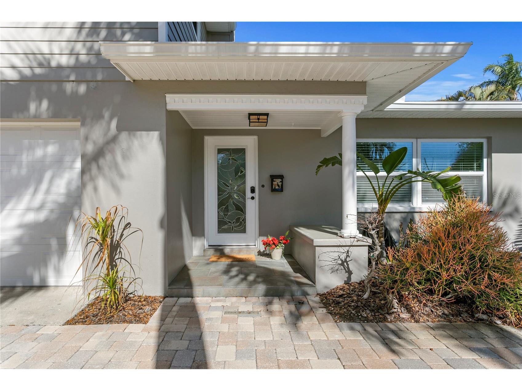 6604 Blue Heron Drive S Saint Petersburg FL 33707 TB8471133 image1