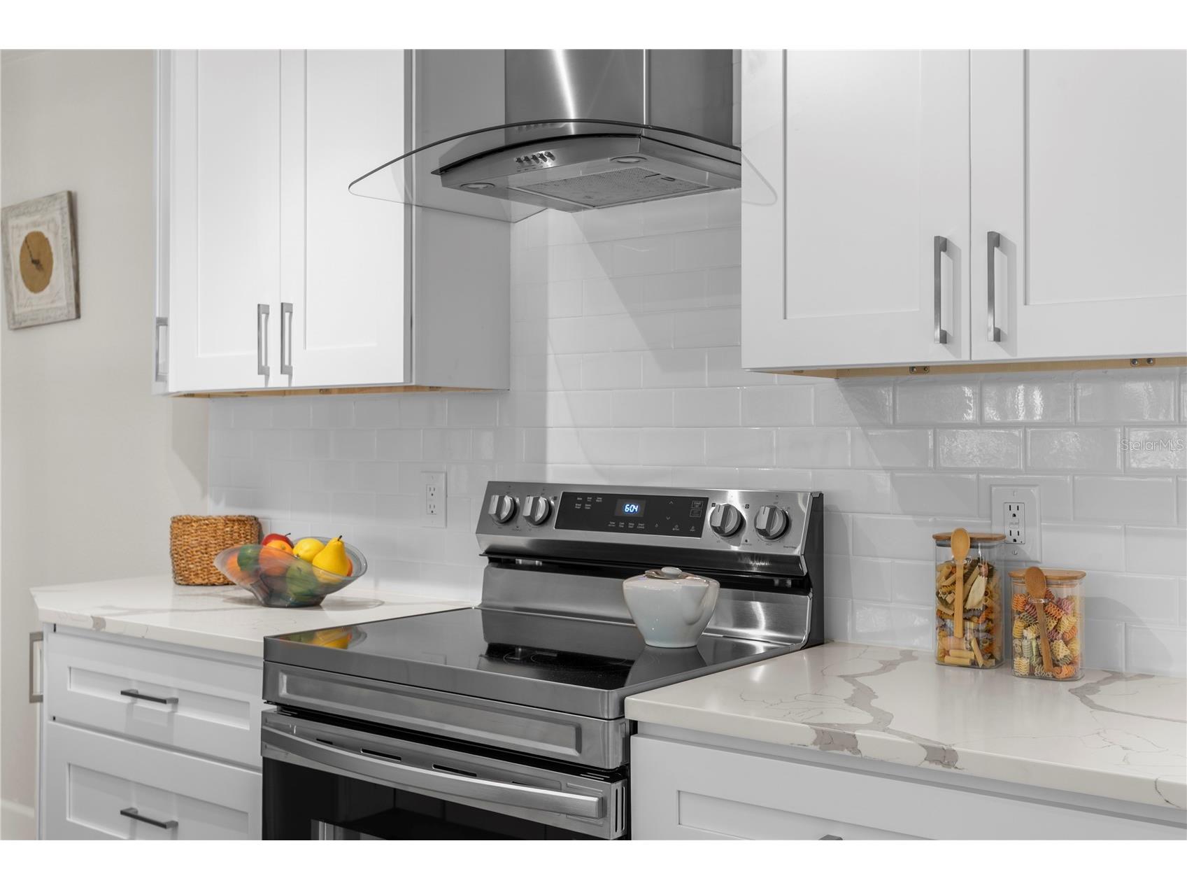 6604 Blue Heron Drive S Saint Petersburg FL 33707 TB8471133 image13